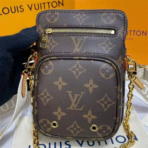 louis vuitton utility phone sleeve